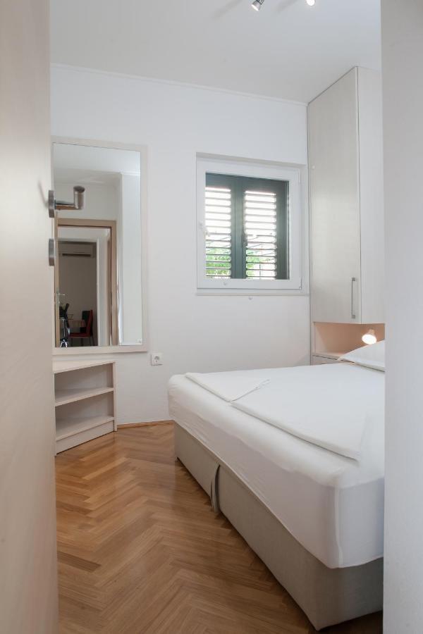 City Apartment Sara Makarska Exterior foto