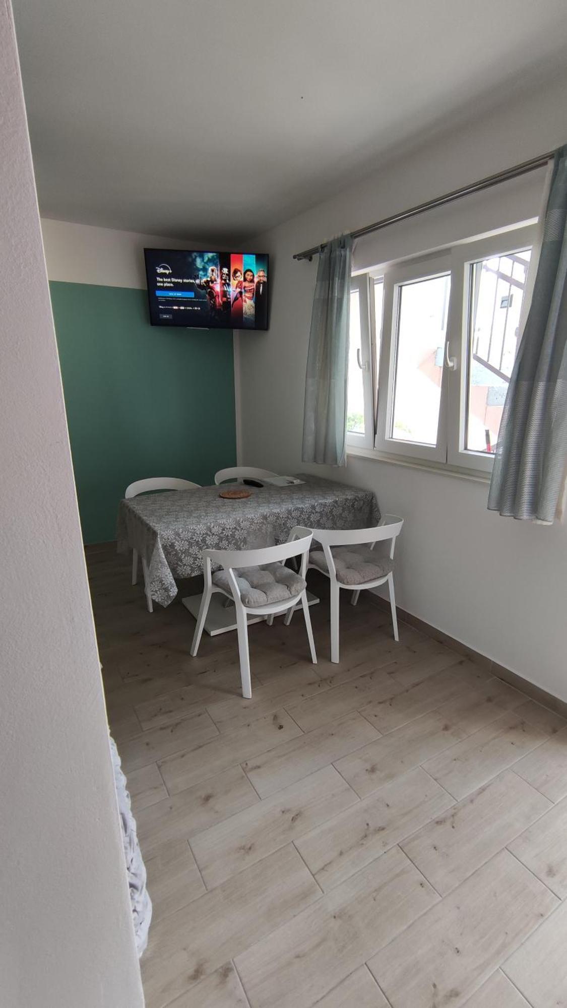 City Apartment Sara Makarska Exterior foto